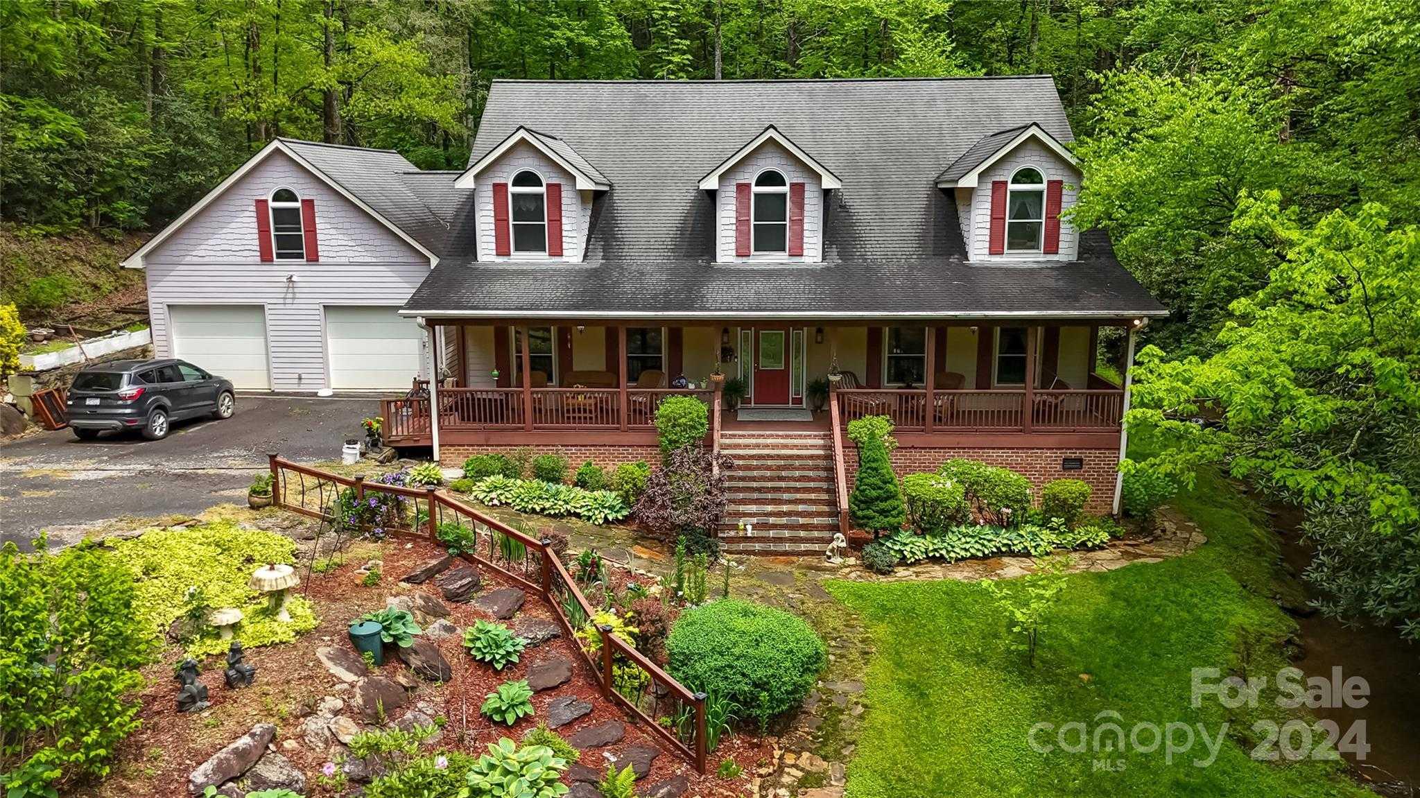 560 Charleys Knob, Pisgah Forest, Single Family Residence,  for sale, Scott and Cherie Goldsmith, Homestead Realty